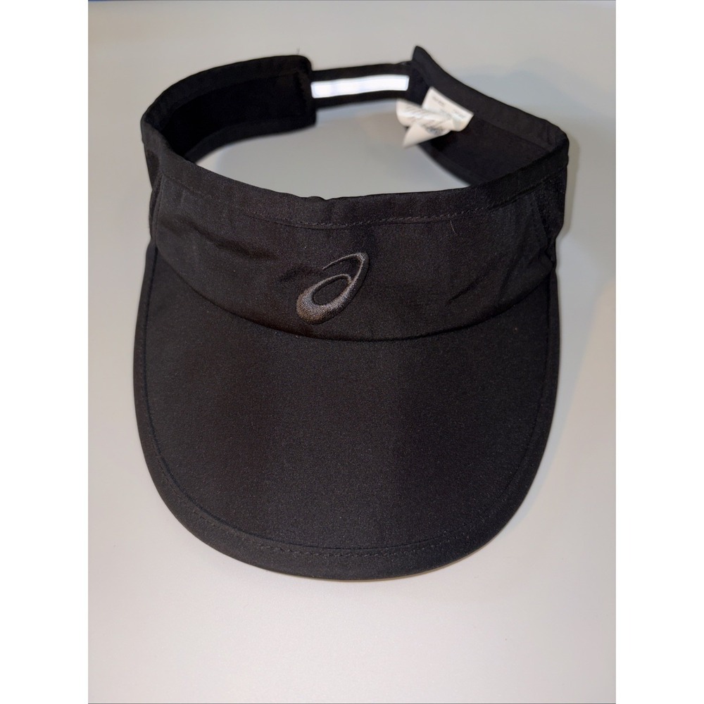 ASICS Black Unisex PF Visor features an adjustable Strap And Embroidery
